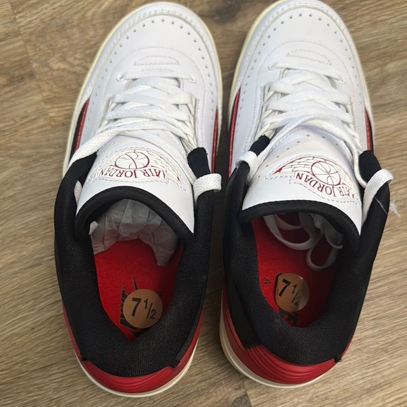 Jordan White and Black Retro Sneakers - Picture 7 of 8